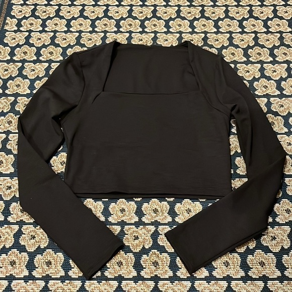 NWOT BEYOND YOGA HEATHER RIB CROPPED PULLOVER TOP, SMALL - Picture 3 of 7